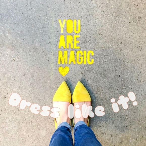 Welcome to my closet Friends! - Picture 2 of 4